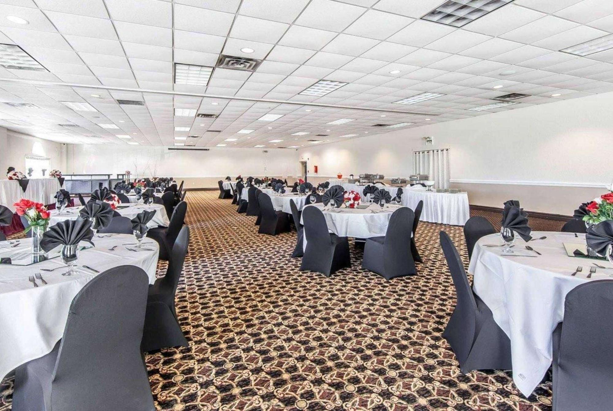 Hotel Wingate By Wyndham Marietta Conference Center Ohio Extérieur photo