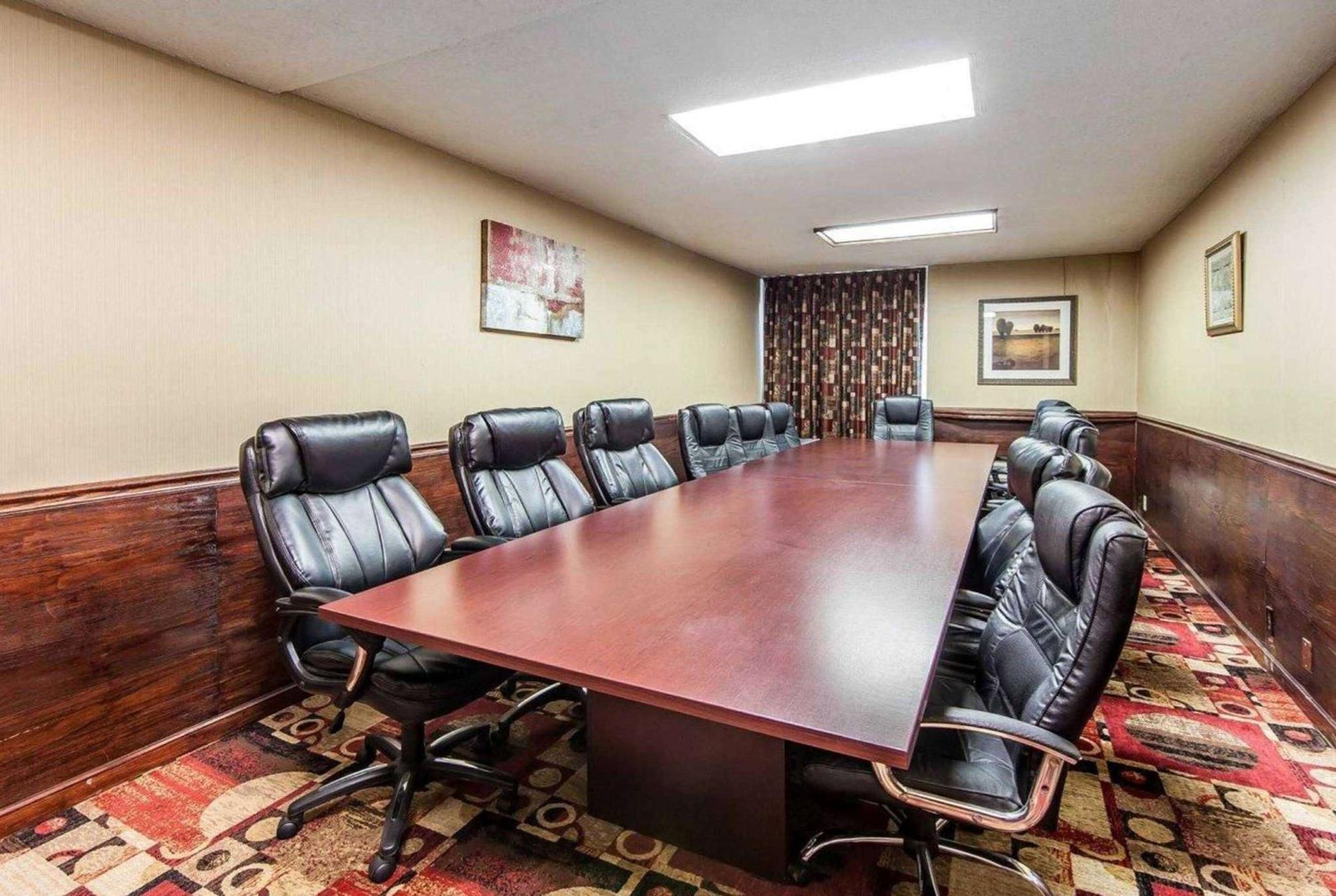 Hotel Wingate By Wyndham Marietta Conference Center Ohio Extérieur photo