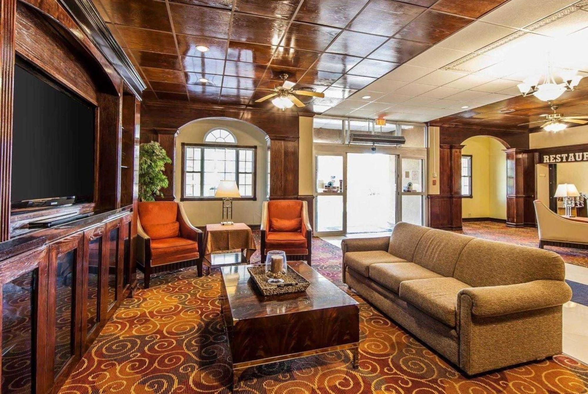 Hotel Wingate By Wyndham Marietta Conference Center Ohio Extérieur photo